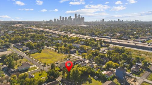 2313 Hailey St, Houston, TX, 77026-6441 | Card Image