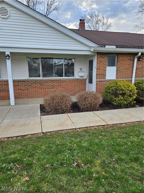 12-25600 Country Club Blvd, North Olmsted, OH, 44070-4393 | Card Image