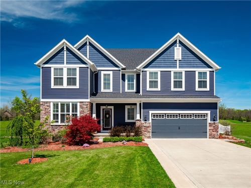 6475 Horizon Dr, Valley City, OH, 44280-9604 | Card Image