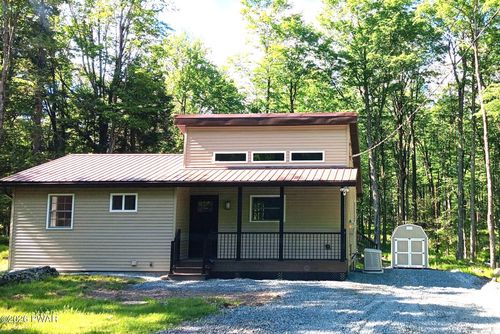 103 Jean Danielson Dr, Greentown, PA, 18426-4815 | Card Image