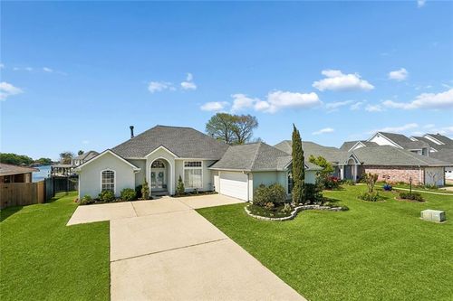 106 Pebble Beach Dr, Slidell, LA, 70458-5742 | Card Image
