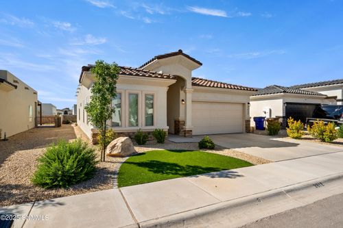 3812 Yestereve Ln, Las Cruces, NM, 88012-8068 | Card Image