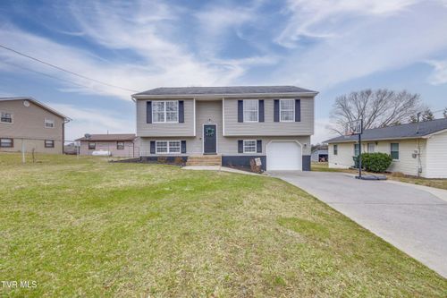 123 Village Ln, Gray, TN, 37615-3721 | Card Image