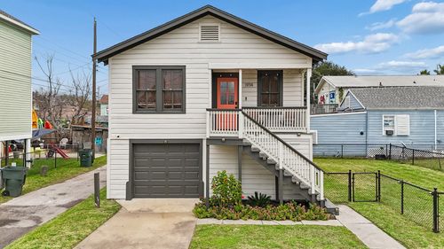 1914 55th St, Galveston, TX, 77551-5125 | Card Image