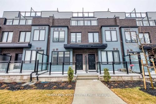 4-2285 Mcnab Lane, Mississauga, ON, L5J0B3 | Card Image