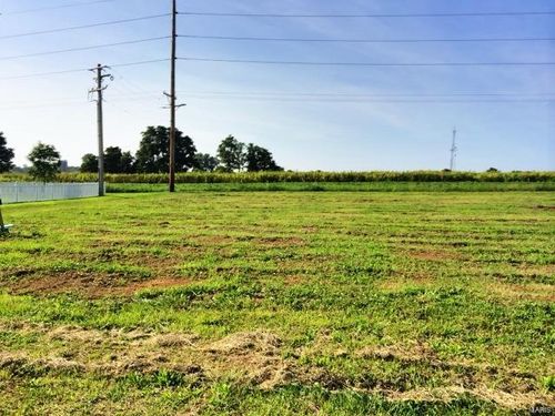 504 Bluff Meadows Dr, Valmeyer, IL, 62295-3254 | Card Image