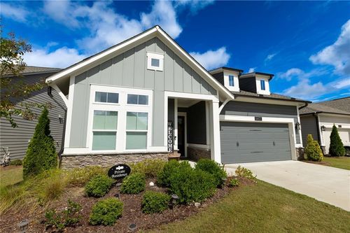 6821 Bungalow Rd, Flowery Branch, GA, 30542-2516 | Card Image