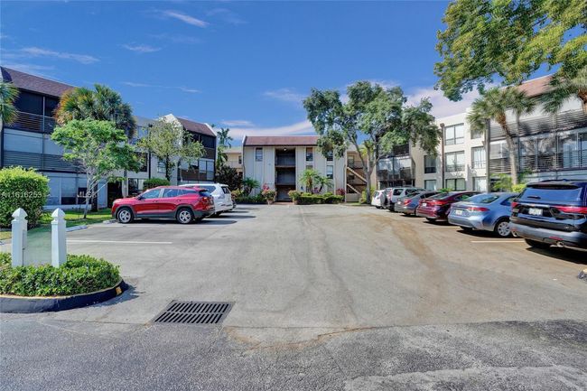 APT-101 - 7850 W Mcnab Rd, Condo with 2 bedrooms, 2 bathrooms and null parking in Tamarac FL | Image 17