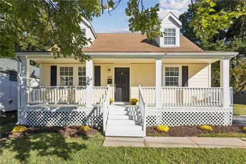 1002 Wilcox Ave, Portsmouth, VA, 23704-7037 | Card Image