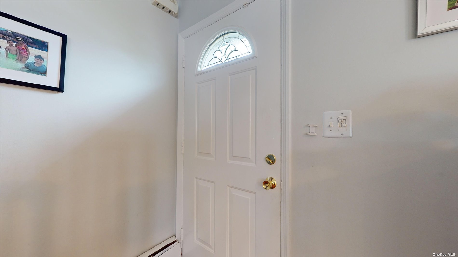 Austin St, Valley Stream, NY 11580