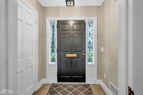 276 Cloverly Rd, Grosse Pointe Farms, MI, 48236-3304 | Card Image