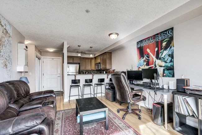 304 - 725 4 Street Ne, Home with 1 bedrooms, 1 bathrooms and 1 parking in Calgary AB | Image 4