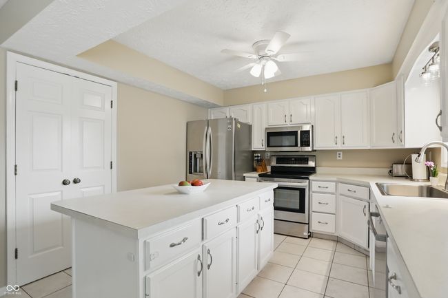 8218 San Carlos Ct, House other with 3 bedrooms, 2 bathrooms and null parking in Indianapolis IN | Image 17