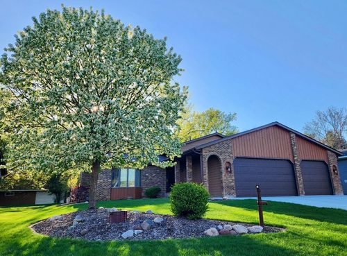 5297 Cottage Ave, Saint Paul, MN, 55110-5894 | Card Image