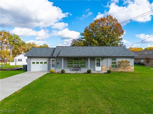 159 N Canfield Niles Rd, Austintown, OH, 44515-1901 | Card Image