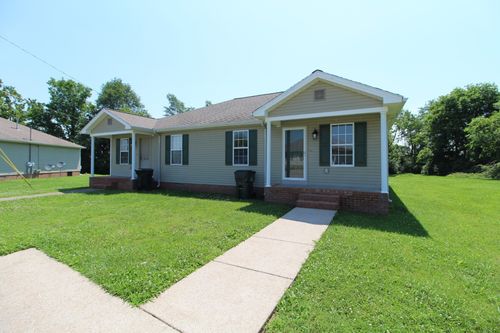 919 L C Ave, Hopkinsville, KY, 42240-1124 | Card Image