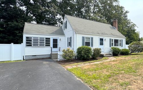 17 Meadowbrook Rd, Hudson, MA, 01749-1905 | Card Image