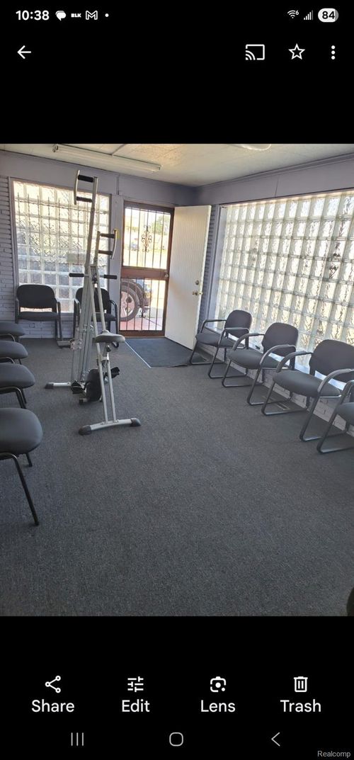 20165 Van Dyke St, Detroit, MI, 48234-3213 | Card Image