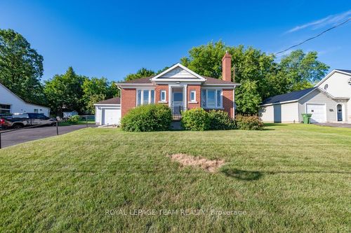 602 Pembroke St E, Pembroke, ON, K8A3L6 | Card Image
