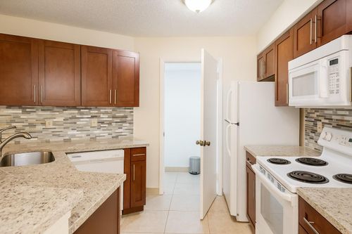 apt-1007-9999 Summerbreeze Dr, Sunrise, FL, 33322-5880 | Card Image