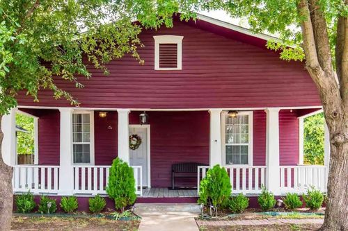2021 Grainger St, Fort Worth, TX, 76110-2112 | Card Image