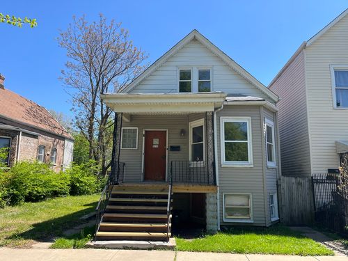 5233 S Hermitage Avenue, Chicago, IL, 60609 | Card Image