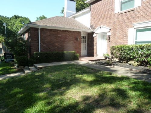 852 Chateau Valee Cir, Bedford, TX, 76022-7406 | Card Image