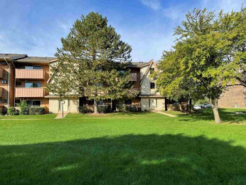 apt-5-5 Cedar Ct, Vernon Hills, IL, 60061-3025 | Card Image