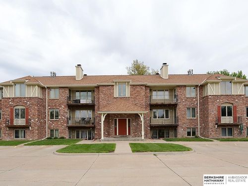8-4321 S 58th St, Lincoln, NE, 68516-1417 | Card Image