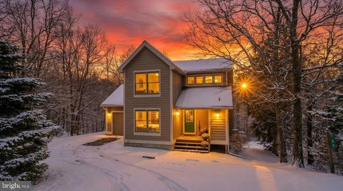 182 Upper Deer Valley Rd, Tannersville, PA, 18372-7731 | Card Image