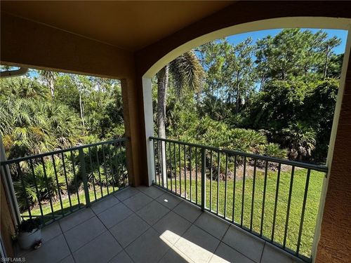 apt-202-1270 Wildwood Lakes Blvd, NAPLES, FL, 34104-5801 | Card Image