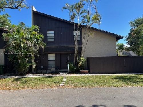 1761 Bayberry Dr, Pembroke Pines, FL, 33024-3090 | Card Image