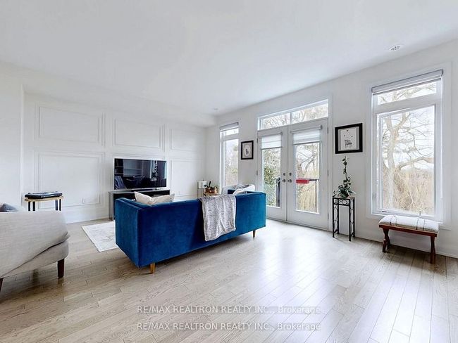 10 Shatner Trnabt, House attached with 3 bedrooms, 4 bathrooms and 1 parking in Vaughan ON | Image 6