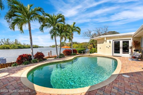 561 Capri Rd, Cocoa Beach, FL, 32931-3011 | Card Image