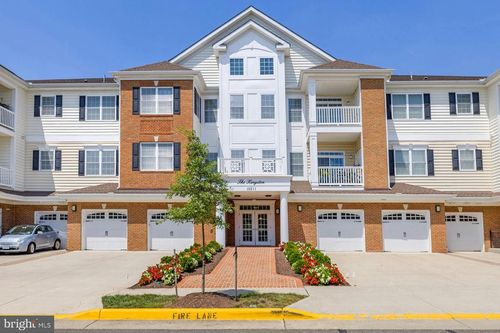 unit-101-15211 Royal Crest Dr, HAYMARKET, VA, 20169-6231 | Card Image