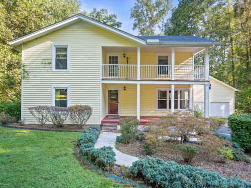 235 Lakeview St, Estill Springs, TN, 37330-3653 | Card Image