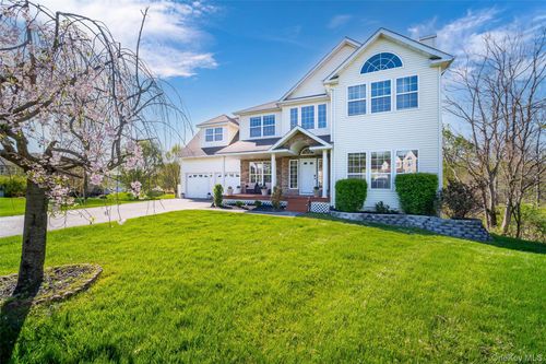 21 Alder Way, Wappingers Falls, NY, 12590-7513 | Card Image