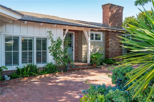 27064 Sunnyridge Rd, Palos Verdes Peninsula, CA, 90274-4034 | Card Image