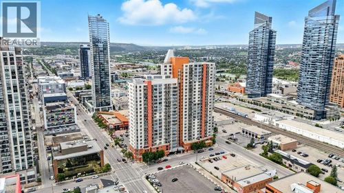 1053 10 St Sw, Calgary, AB, T2R1S6 | Card Image