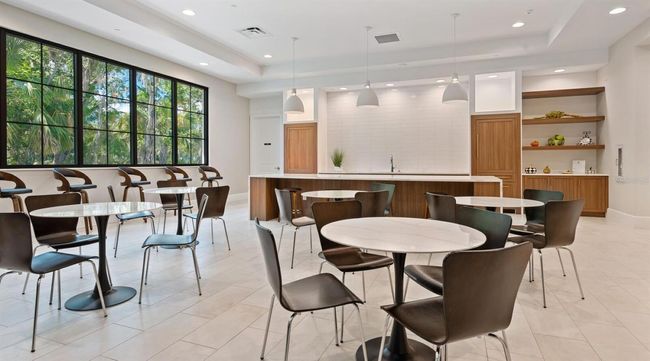 21 - 5217 Wedgewood Ln, Condo with 2 bedrooms, 2 bathrooms and null parking in SARASOTA FL | Image 28