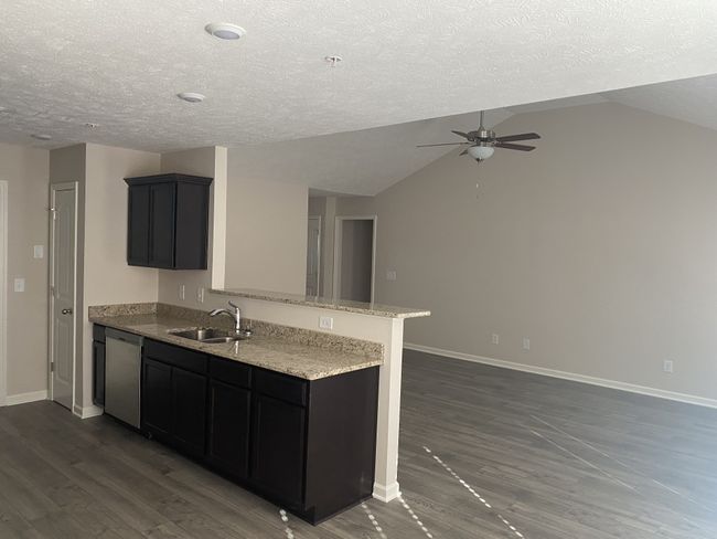249 Edgefield Ct, House other with 3 bedrooms, 2 bathrooms and 2 parking in Pleasant View TN | Image 5