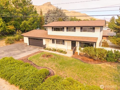 1998 Number 2 Canyon Rd, Wenatchee, WA, 98801-2350 | Card Image