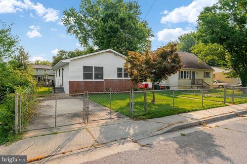200 Woods Dr, ANNAPOLIS, MD, 21403-1923 | Card Image