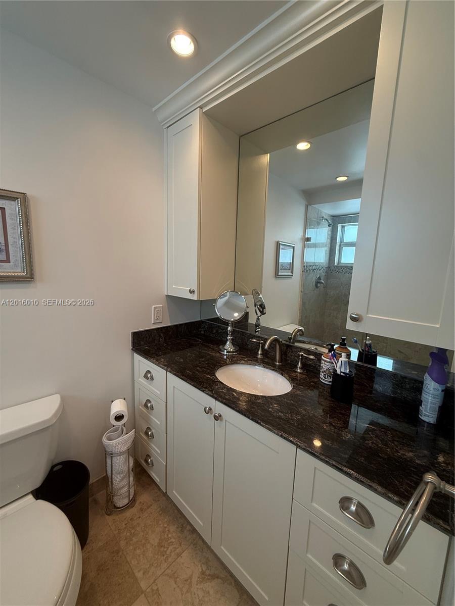 Residential Lease in Lauderdale By The Sea 5