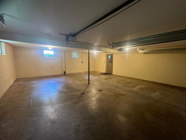 2 Car Garage | Image 26
