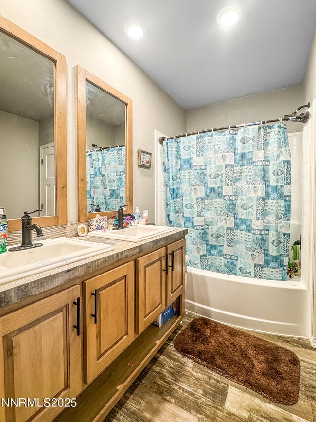 10440 Spur St, House other with 4 bedrooms, 2 bathrooms and 4 parking in Winnemucca NV | Image 9