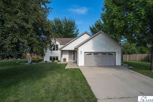 104 Peaceful Place, Mankato, MN, 56001 | Card Image