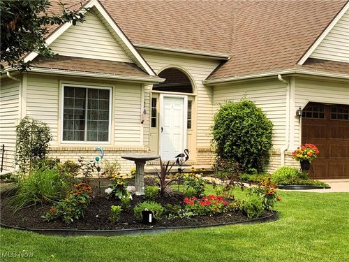 7206 Winding Brook Rd, Perrysburg, OH, 43551-4523 | Card Image