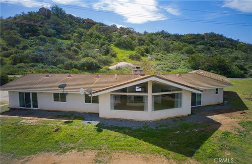 12548 Country Rd, Valley Center, CA, 92082-5009 | Card Image