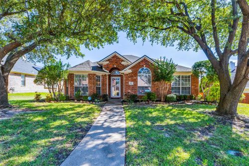 215 Pelican Cove Drive, Rockwall, TX, 75087 | Card Image